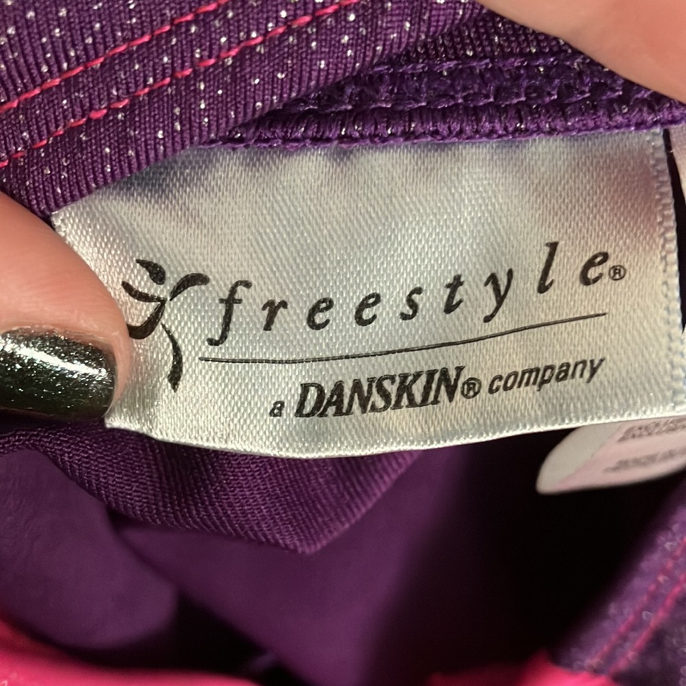🎉4 for $20 Freestyle Gymnastics Leotard, Size Medium (7/8) - Picture 3 of 4